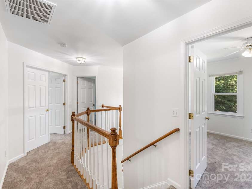 1581 Bluff Court, Rock Hill, SC 29732.  MLS# CAR4275254, YatesRealty ID 22541. 