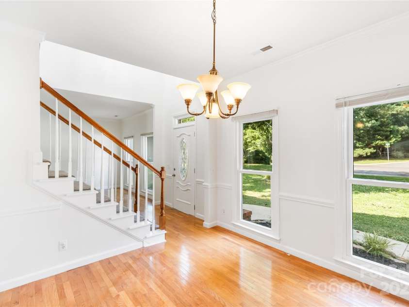 1581 Bluff Court, Rock Hill, SC 29732.  MLS# CAR4275254, YatesRealty ID 22541. 