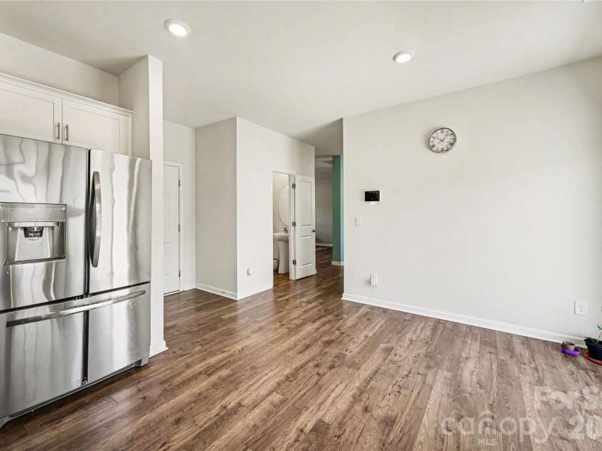 828 Larmore Avenue, Charlotte, NC 28216.  MLS# CAR4371254, YatesRealty ID 22541. 