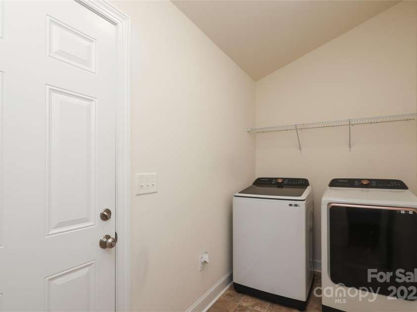 3523 Brickwood Circle, Midland, NC 28107.  MLS# CAR4266383, YatesRealty ID 22546. 