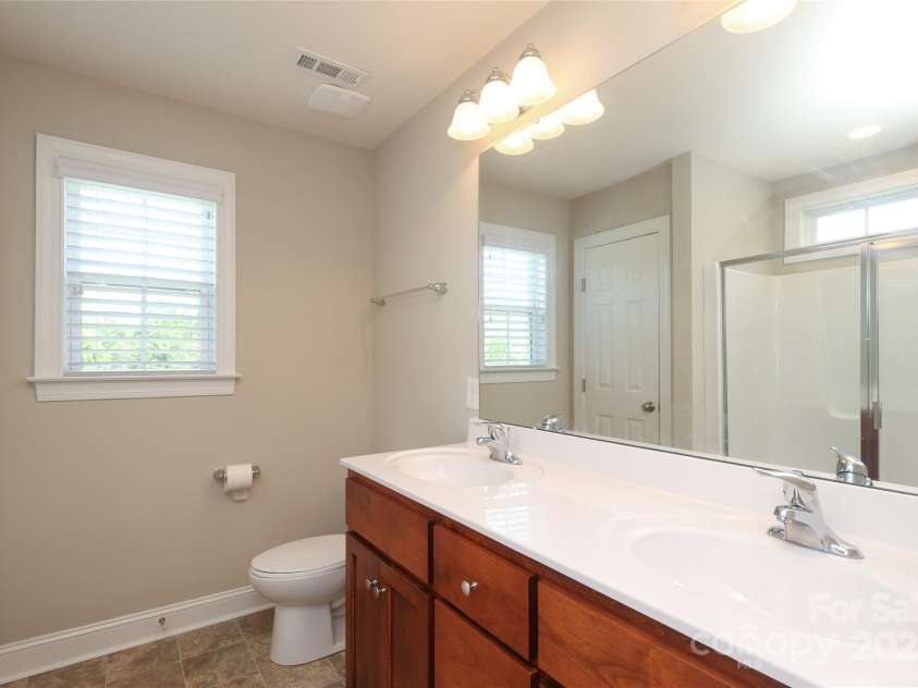 3523 Brickwood Circle, Midland, NC 28107.  MLS# CAR4266383, YatesRealty ID 22546. 