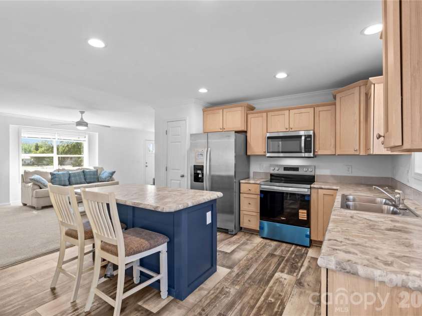 6028 Bridges Street, Catawba, NC 28609.  MLS# CAR4373102, YatesRealty ID 22546. 