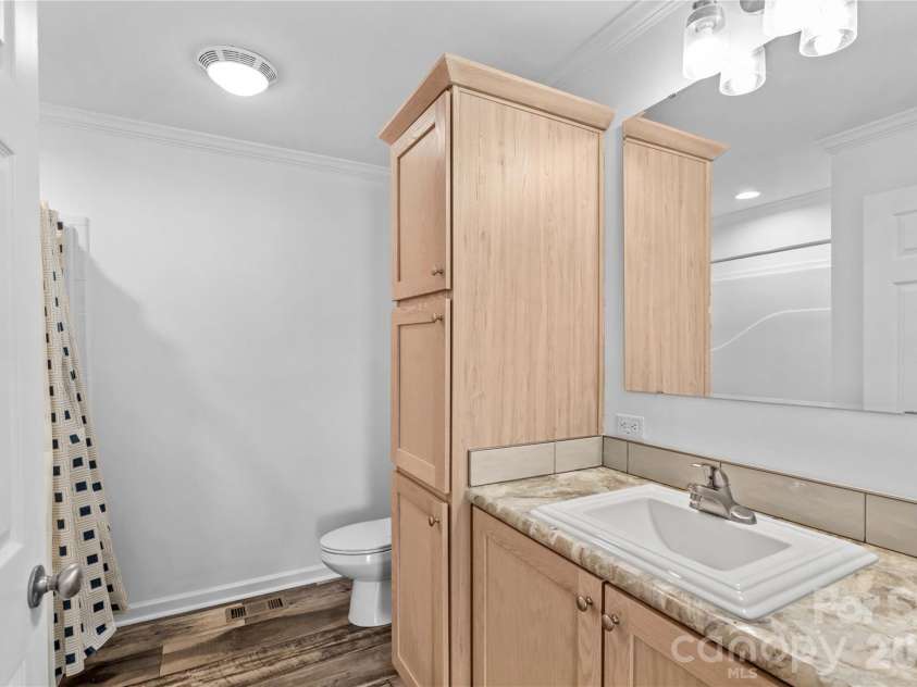 6028 Bridges Street, Catawba, NC 28609.  MLS# CAR4373102, YatesRealty ID 22546. 
