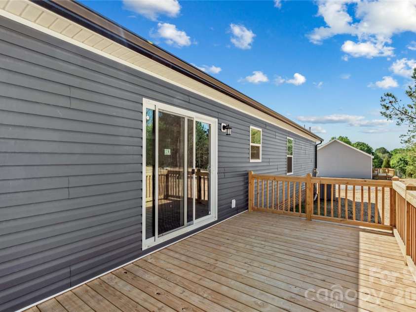 6028 Bridges Street, Catawba, NC 28609.  MLS# CAR4373102, YatesRealty ID 22546. 