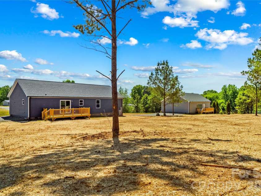 6028 Bridges Street, Catawba, NC 28609.  MLS# CAR4373102, YatesRealty ID 22546. 