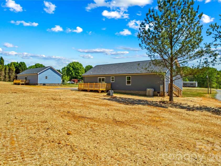 6028 Bridges Street, Catawba, NC 28609.  MLS# CAR4373102, YatesRealty ID 22546. 