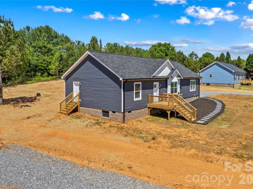 6028 Bridges Street, Catawba, NC 28609.  MLS# CAR4373102, YatesRealty ID 22546. 