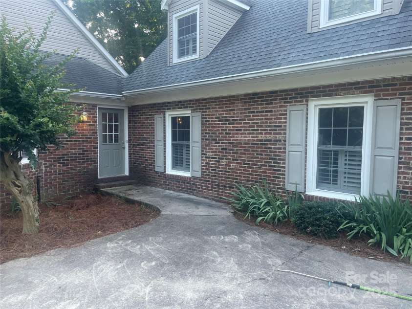 1619 Bellamy Circle, Albemarle, NC 28001.  MLS# CAR4264901, YatesRealty ID 22547. 