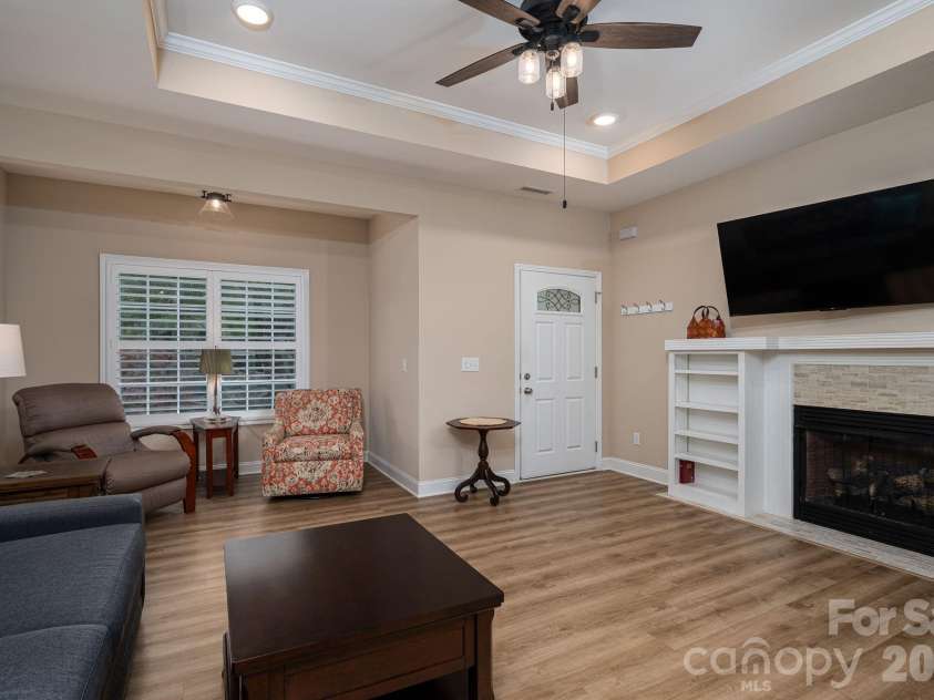201 T R Harris Drive, Shelby, NC 28150.  MLS# CAR4376451, YatesRealty ID 22549. 
