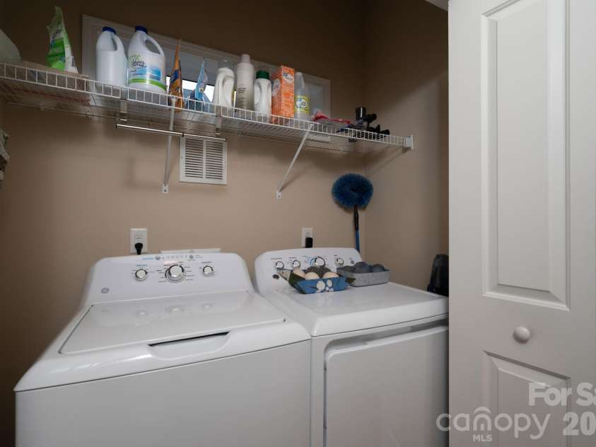 201 T R Harris Drive, Shelby, NC 28150.  MLS# CAR4376451, YatesRealty ID 22549. 