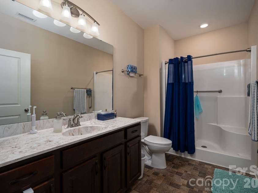 201 T R Harris Drive, Shelby, NC 28150.  MLS# CAR4376451, YatesRealty ID 22549. 