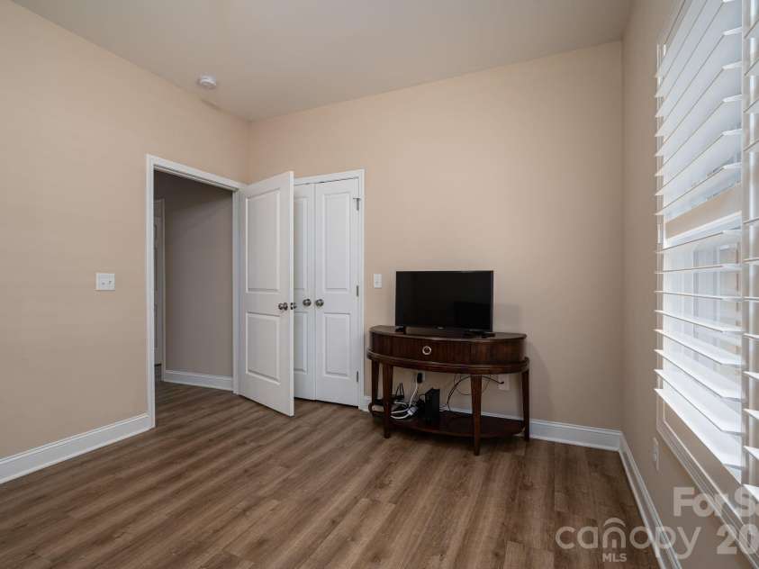 201 T R Harris Drive, Shelby, NC 28150.  MLS# CAR4376451, YatesRealty ID 22549. 