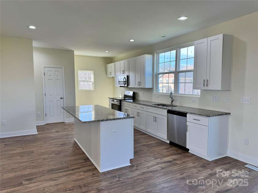 1022 Heath Helms Road, Monroe, NC 28110.  MLS# CAR4223433, YatesRealty ID 22550. Kitchen