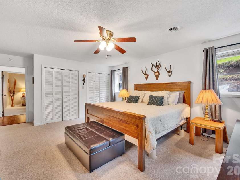 202 Tamarack Road, Beech Mountain, NC 28604.  MLS# CAR4371632, YatesRealty ID 22550. 
