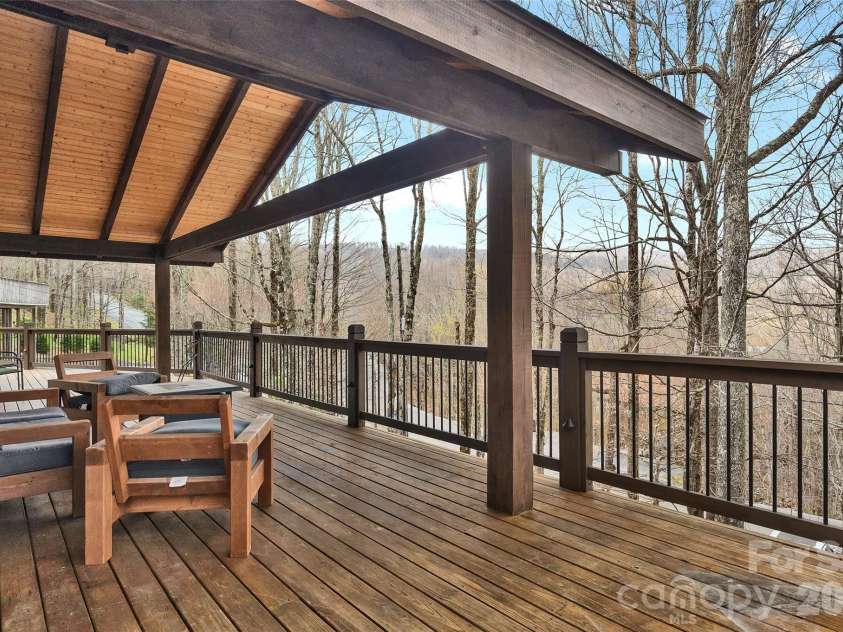 202 Tamarack Road, Beech Mountain, NC 28604.  MLS# CAR4371632, YatesRealty ID 22550. Covered deck
