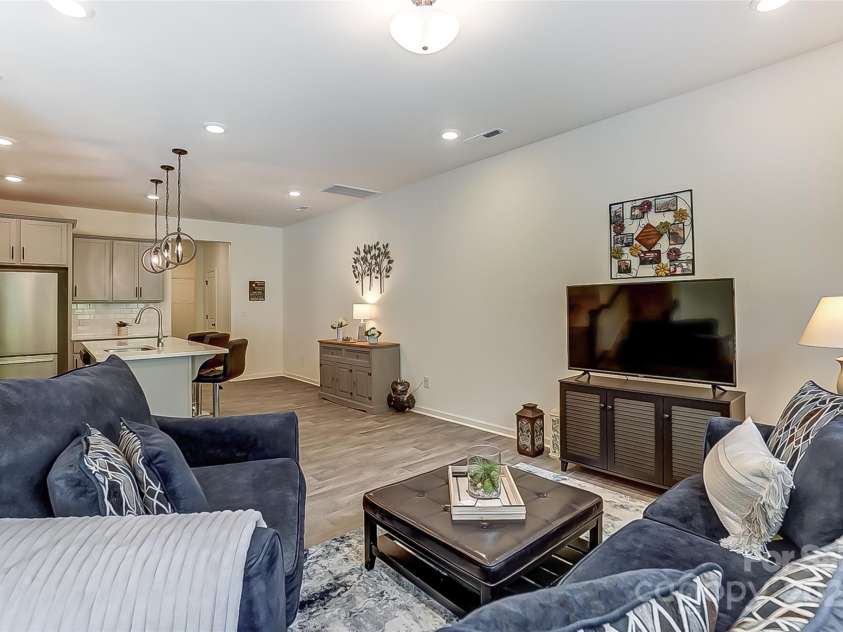 2032 Crooked Oak Lane, York, SC 29745.  MLS# CAR4235659, YatesRealty ID 22551. 