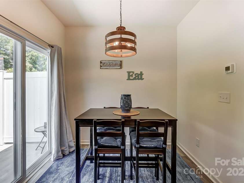 2032 Crooked Oak Lane, York, SC 29745.  MLS# CAR4235659, YatesRealty ID 22551. 