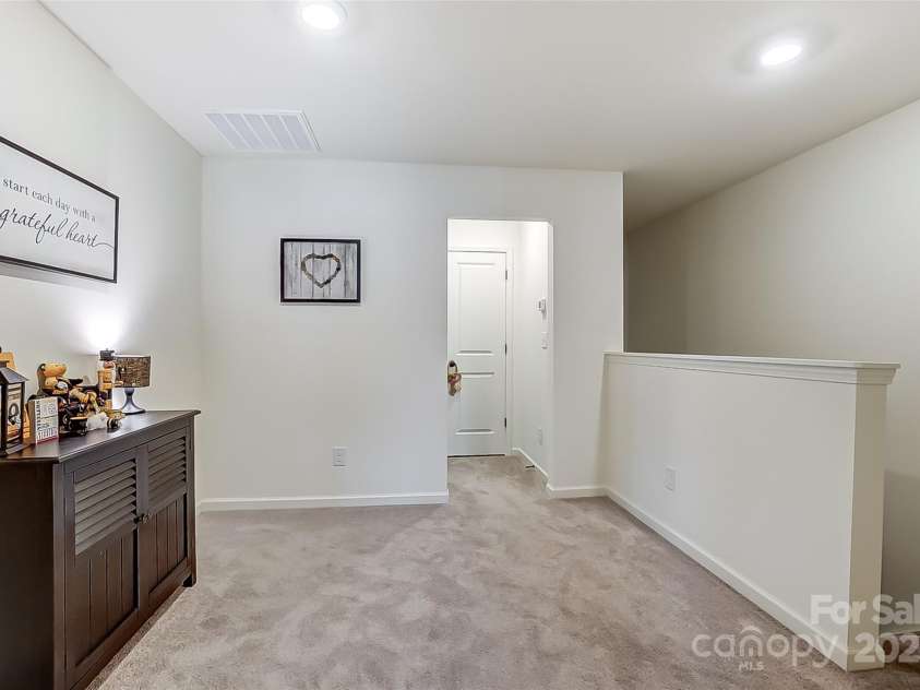 2032 Crooked Oak Lane, York, SC 29745.  MLS# CAR4235659, YatesRealty ID 22551. 