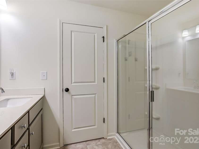 2032 Crooked Oak Lane, York, SC 29745.  MLS# CAR4235659, YatesRealty ID 22551. 