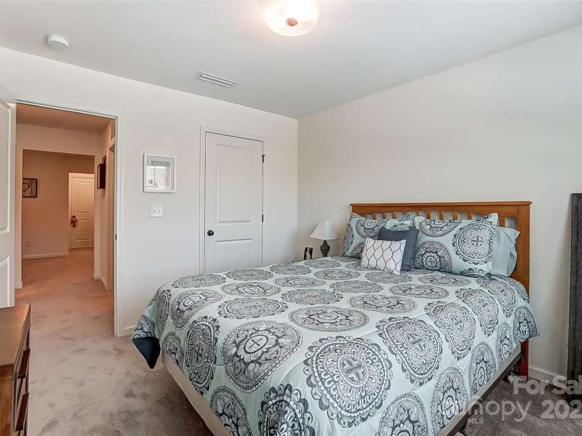 2032 Crooked Oak Lane, York, SC 29745.  MLS# CAR4235659, YatesRealty ID 22551. 