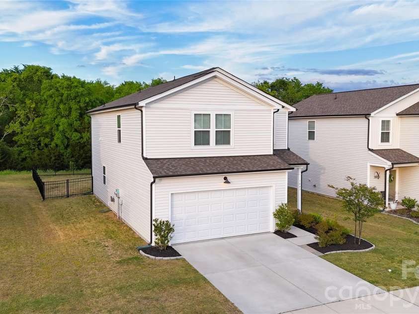3003 Langhorne Avenue, Concord, NC 28027.  MLS# CAR4376854, YatesRealty ID 22551. 
