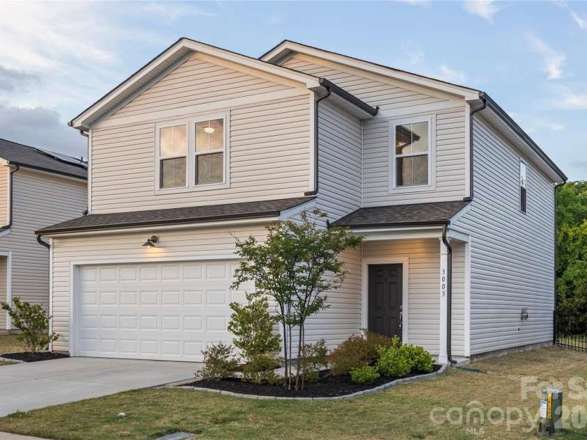 3003 Langhorne Avenue, Concord, NC 28027.  MLS# CAR4376854, YatesRealty ID 22551. Front Exterior