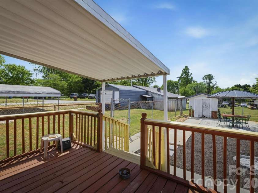 930 Enola Road, Morganton, NC 28655.  MLS# CAR4376994, YatesRealty ID 22552. 