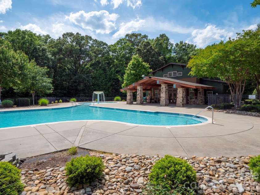 7909 Prescott Glen Parkway, Waxhaw, NC 28173.  MLS# CAR4377766, YatesRealty ID 22553. 