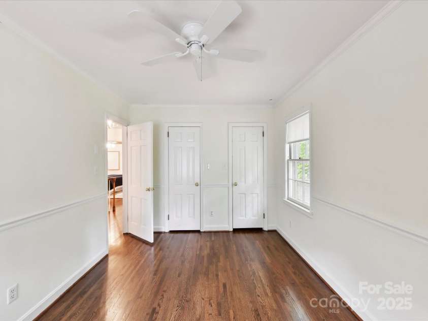 1049 Regency Drive, Charlotte, NC 28211.  MLS# CAR4260383, YatesRealty ID 22554. Bedroom 3