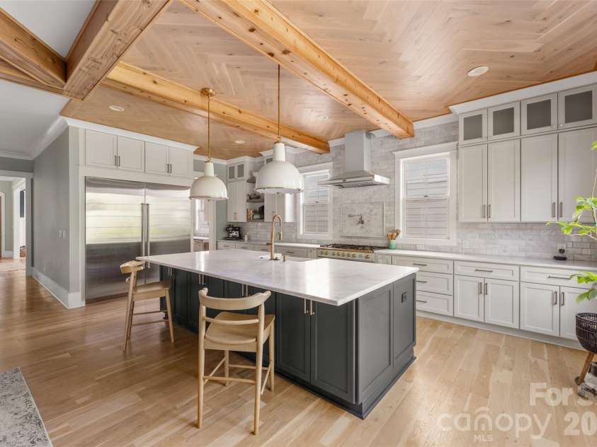 1512 Parson Street, Charlotte, NC 28205.  MLS# CAR4377788, YatesRealty ID 22554. 