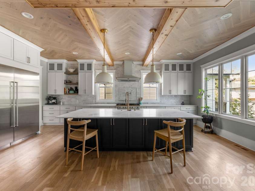 1512 Parson Street, Charlotte, NC 28205.  MLS# CAR4377788, YatesRealty ID 22554. 