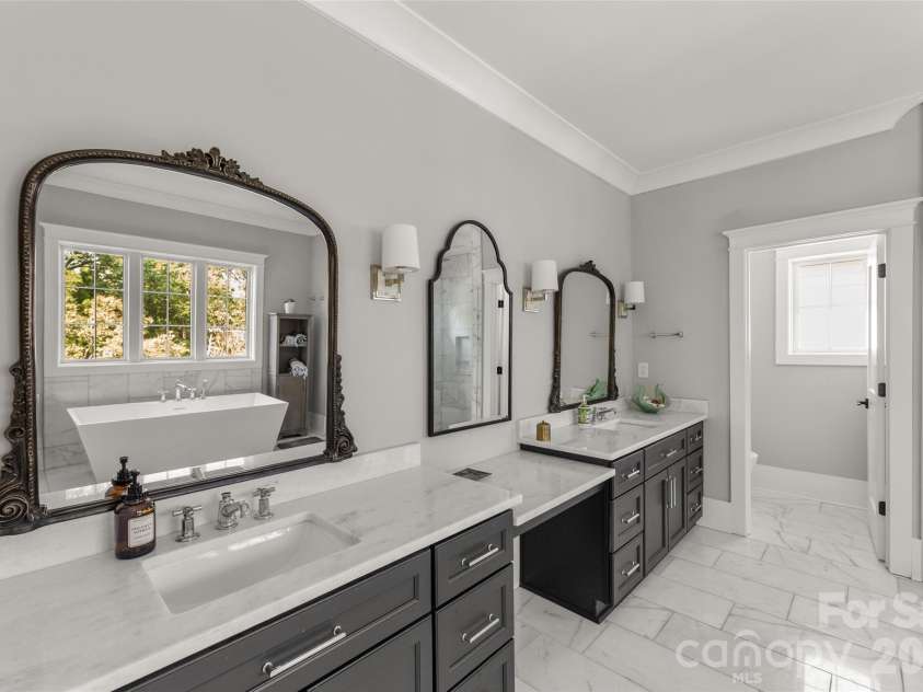 1512 Parson Street, Charlotte, NC 28205.  MLS# CAR4377788, YatesRealty ID 22554. 