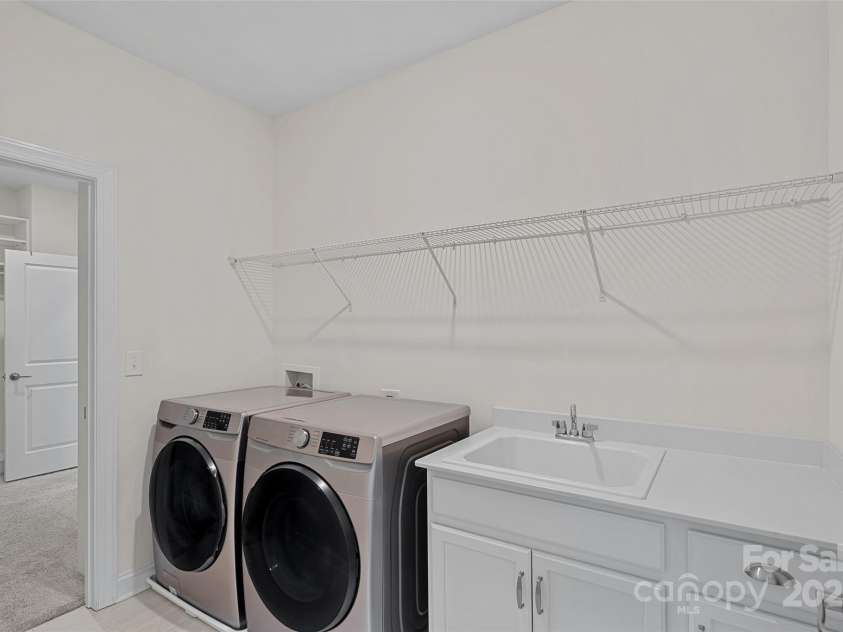 2185 Loire Valley Drive, Fort Mill, SC 29707.  MLS# CAR4291399, YatesRealty ID 22555. 