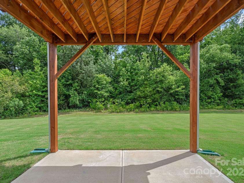 2185 Loire Valley Drive, Fort Mill, SC 29707.  MLS# CAR4291399, YatesRealty ID 22555. 