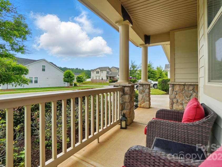 16213 Kelby Cove, Charlotte, NC 28278.  MLS# CAR4265174, YatesRealty ID 22558. 