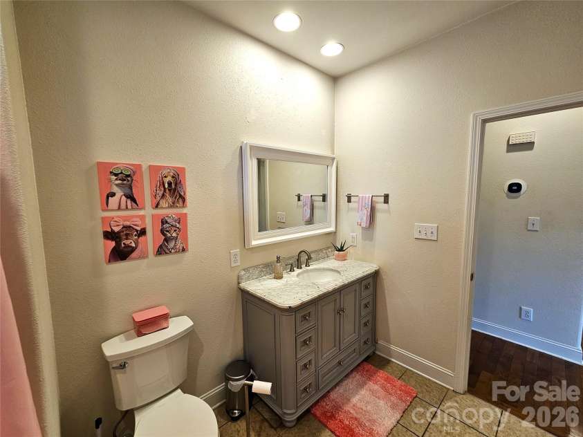 111 Old Hickory Drive, Morganton, NC 28655.  MLS# CAR4376856, YatesRealty ID 22559. 2nd Full Bath