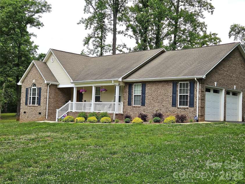 111 Old Hickory Drive, Morganton, NC 28655.  MLS# CAR4376856, YatesRealty ID 22559. 