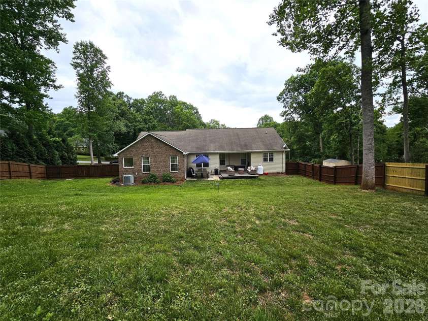 111 Old Hickory Drive, Morganton, NC 28655.  MLS# CAR4376856, YatesRealty ID 22559. 