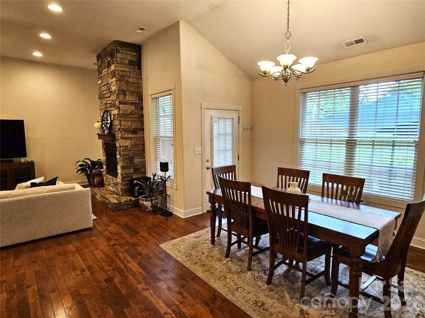 111 Old Hickory Drive, Morganton, NC 28655.  MLS# CAR4376856, YatesRealty ID 22559. 
