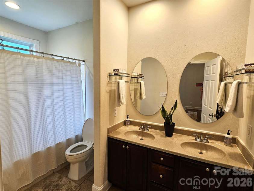 111 Old Hickory Drive, Morganton, NC 28655.  MLS# CAR4376856, YatesRealty ID 22559. Primary Bathroom