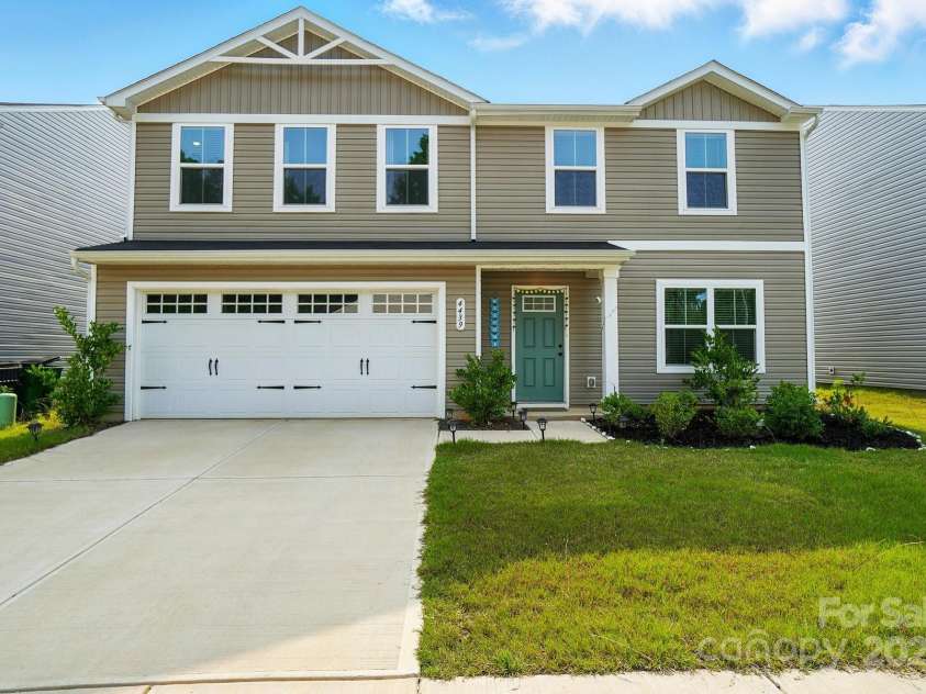 4439 Wild Ridge Drive, Charlotte, NC 28215.  MLS# CAR4251048, YatesRealty ID 22559. 
