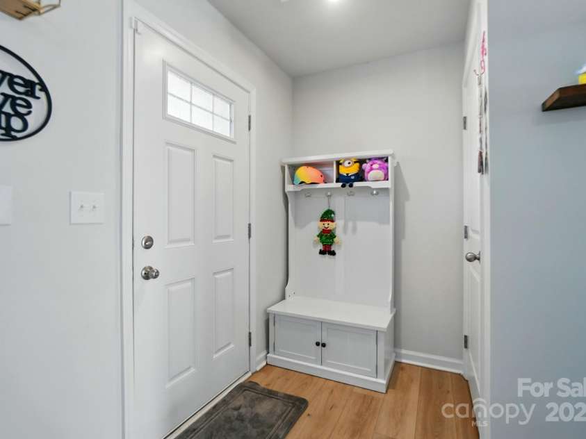 4439 Wild Ridge Drive, Charlotte, NC 28215.  MLS# CAR4251048, YatesRealty ID 22559. 