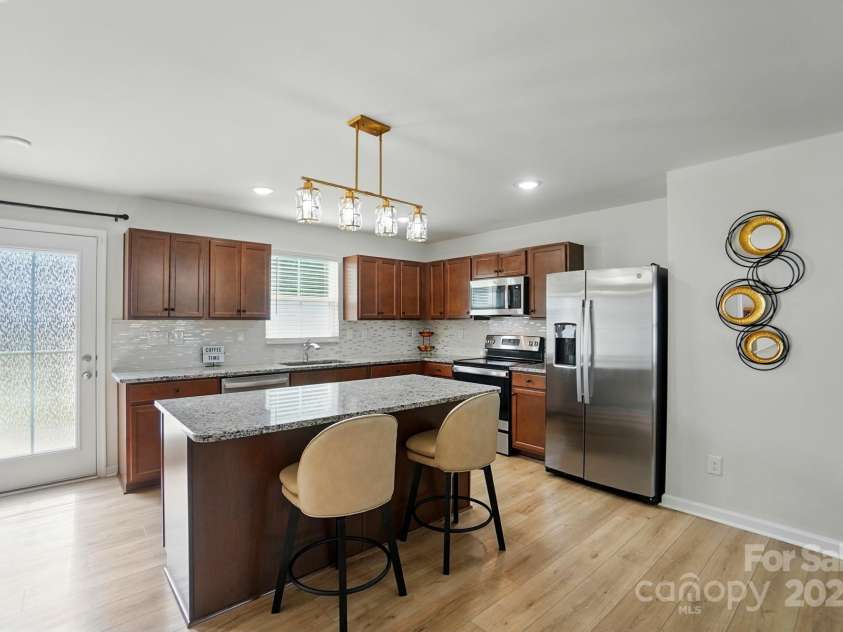 4439 Wild Ridge Drive, Charlotte, NC 28215.  MLS# CAR4251048, YatesRealty ID 22559. 