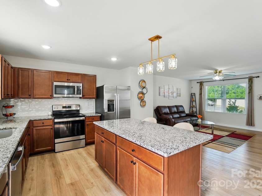 4439 Wild Ridge Drive, Charlotte, NC 28215.  MLS# CAR4251048, YatesRealty ID 22559. 