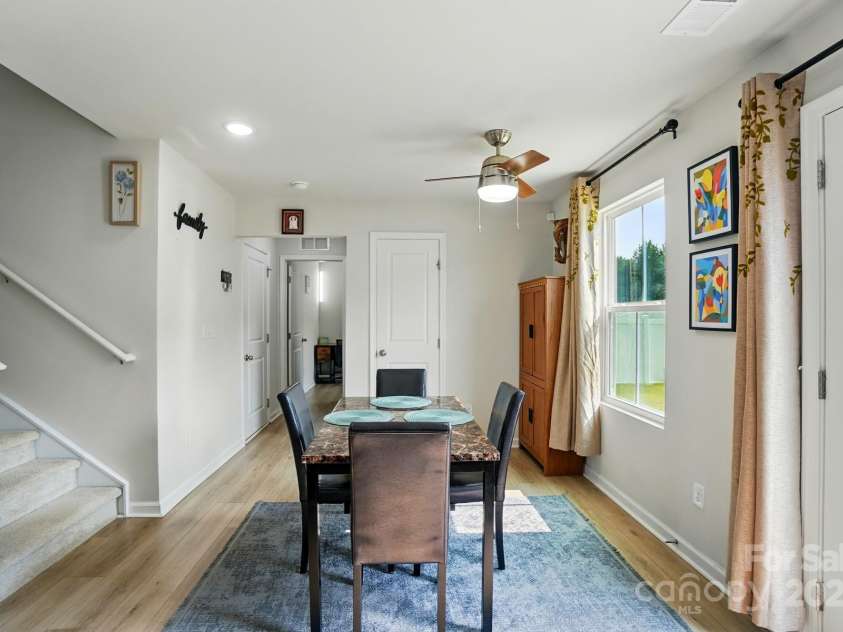 4439 Wild Ridge Drive, Charlotte, NC 28215.  MLS# CAR4251048, YatesRealty ID 22559. 