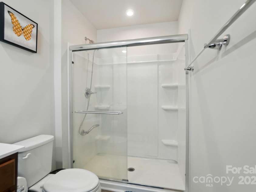 4439 Wild Ridge Drive, Charlotte, NC 28215.  MLS# CAR4251048, YatesRealty ID 22559. 