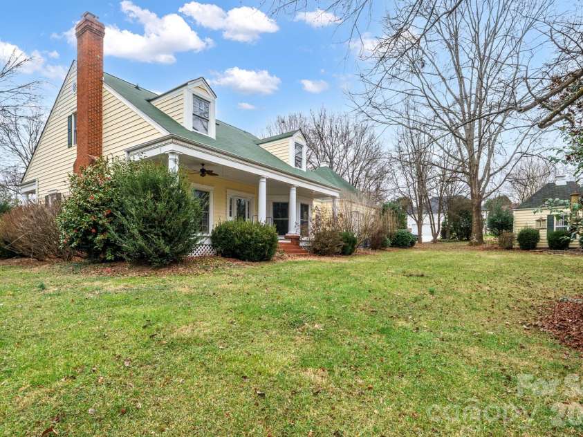 1223 Creekside Drive, Conover, NC 28613.  MLS# CAR4337050, YatesRealty ID 2256. 