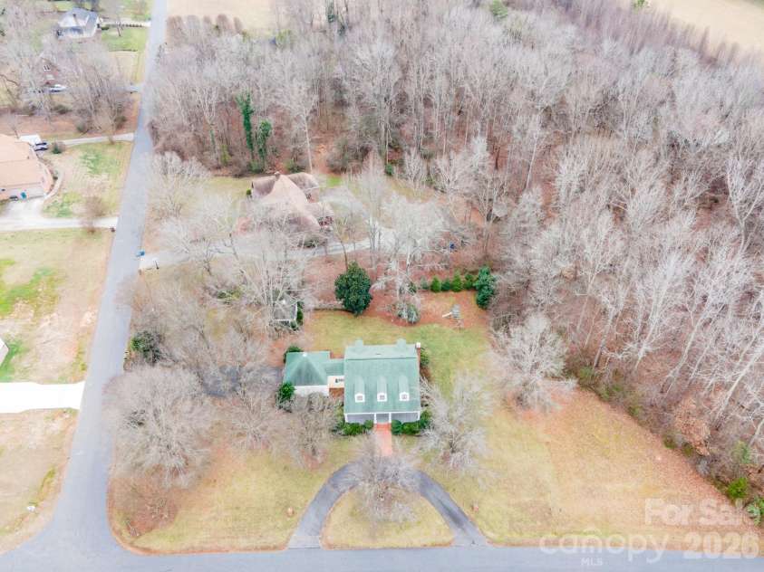 1223 Creekside Drive, Conover, NC 28613.  MLS# CAR4337050, YatesRealty ID 2256. 