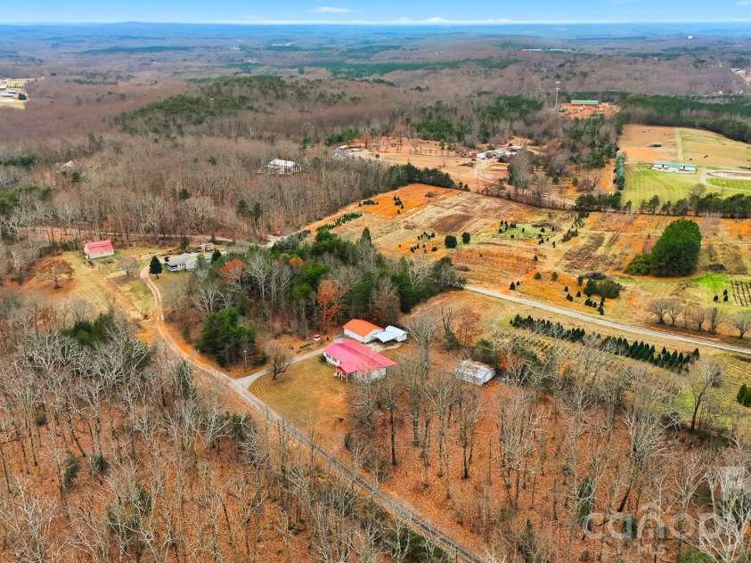 4915 Quartz Ridge Drive, Maiden, NC 28650.  MLS# CAR4328743, YatesRealty ID 2256. 