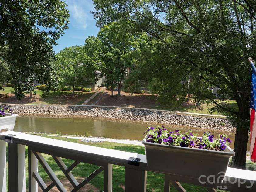 19823 Henderson Road, Cornelius, NC 28031.  MLS# CAR4374380, YatesRealty ID 22560. 